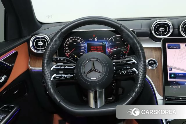 Mercedes-Benz GLC 2023 Черный из Китая, фото 2