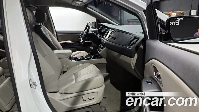 Kia The New Carnival id 2390392 из Кореи 2