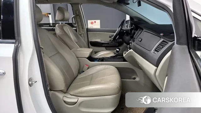 Kia All New Carnival 2018 Белый из Кореи, фото 2