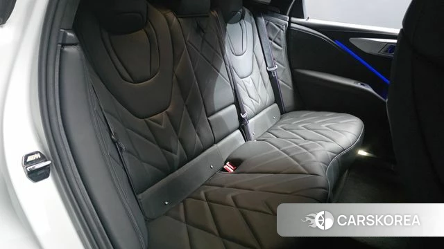 BMW XM (G09) 2023 Белый из Кореи, фото 2