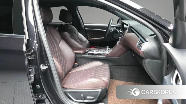 Genesis The New G70 2021 Черный из Кореи, фото 2