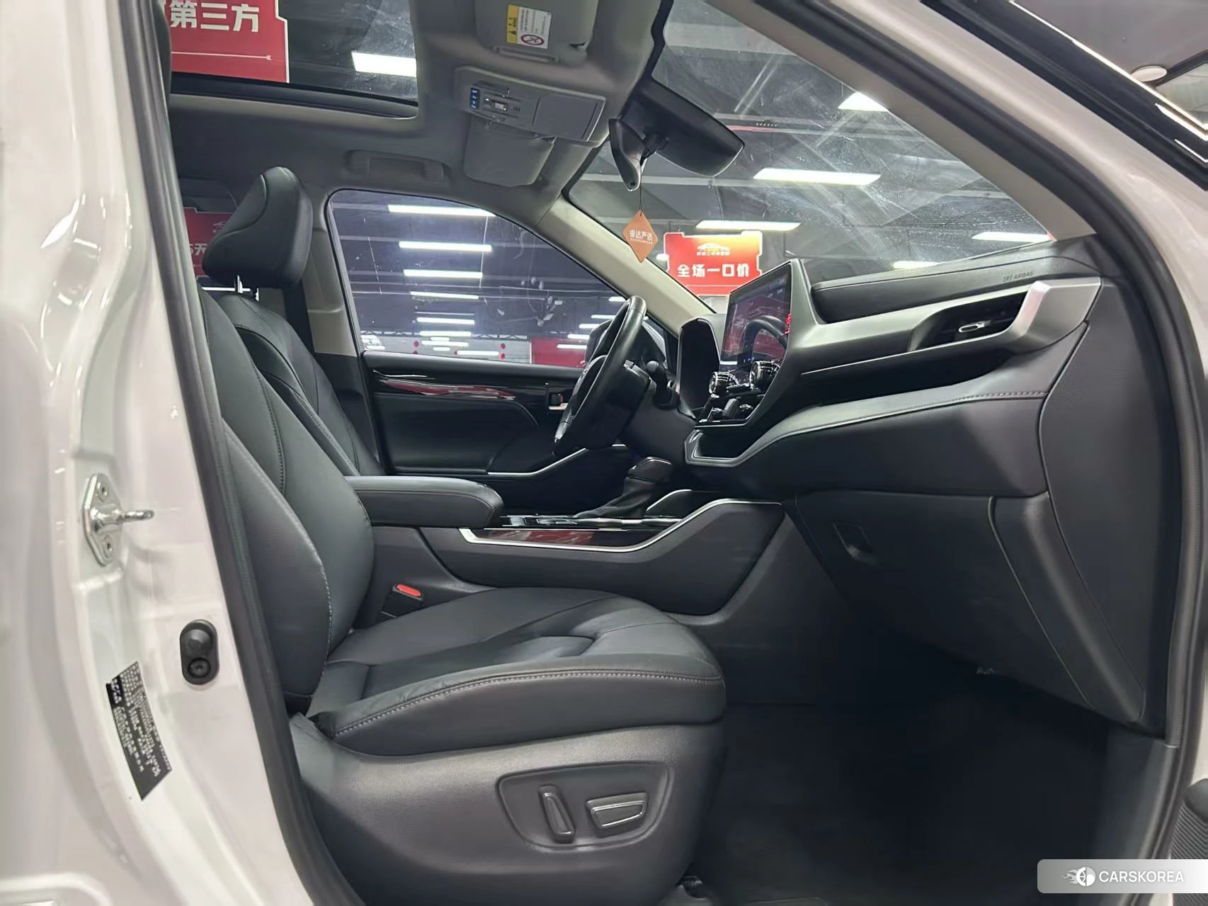 Toyota Highlander 2021 Белый из Китая, фото 2