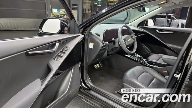 Kia Di Ol Nu Niro 2022 Черный из Кореи, фото 2