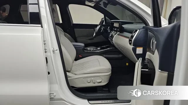 Kia Sorento 4th Generation 2023 Белый из Кореи, фото 2