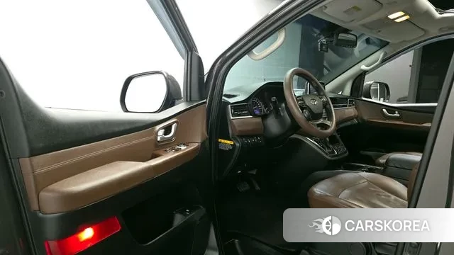 Hyundai The New Grand Starex 2020 Коричневый из Кореи, фото 2