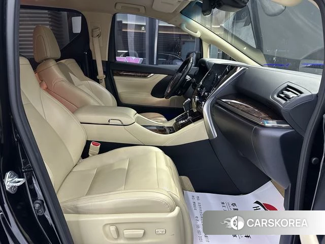Toyota Elfa 2023 Черный из Китая, фото 2