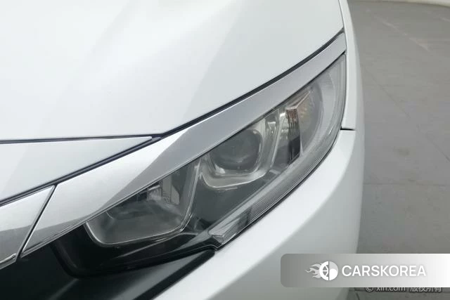Honda Civic 2018 Белый из Китая, фото 2