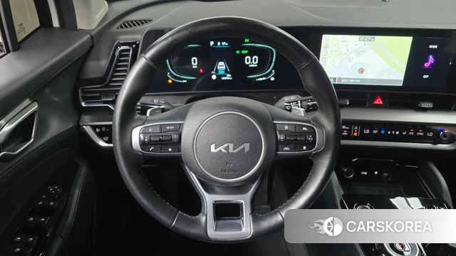 Kia Sportage 5th Generation Hybrid 2023 Белый из Кореи, фото 2