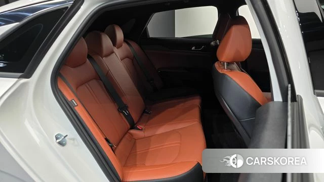 Kia The New K5 3rd generation 2026 Белый из Кореи, фото 2