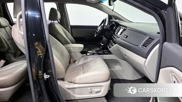 Kia The New Carnival 2018 Черный из Кореи, фото 2