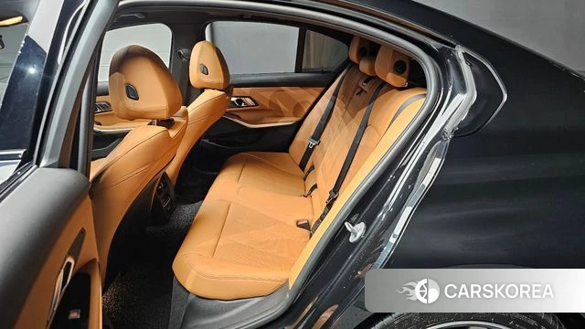 BMW 3 Series (G20) 2024 Черный из Кореи, фото 2
