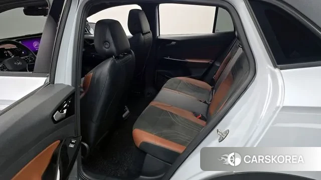 Volkswagen ID.4 2022 Белый из Кореи, фото 2