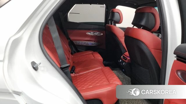 Genesis GV70 2022 Белый из Кореи, фото 2
