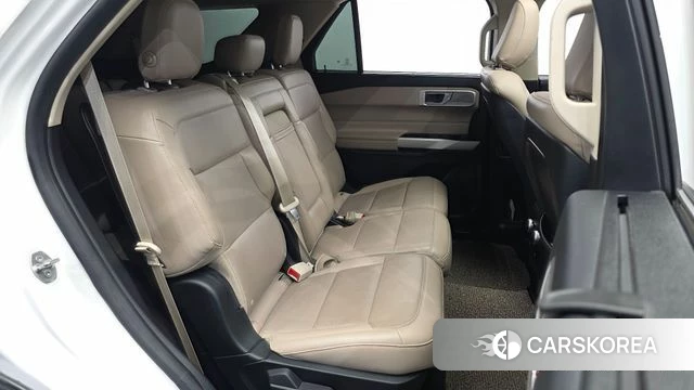 Ford Explorer 6th Generation 2020 Белый из Кореи, фото 2