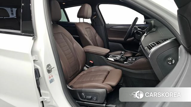BMW X4 (G02) 2024 Белый из Кореи, фото 2