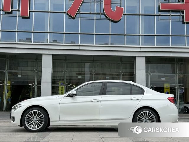 BMW 3 series 2019 Белый из Китая, фото 2