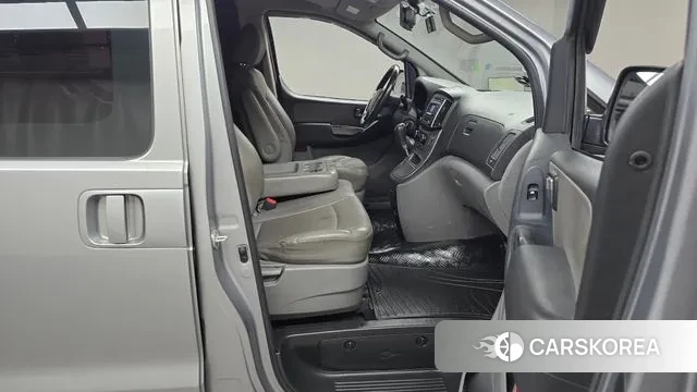 Hyundai The New Grand Starex 2018 Серебряный из Кореи, фото 2