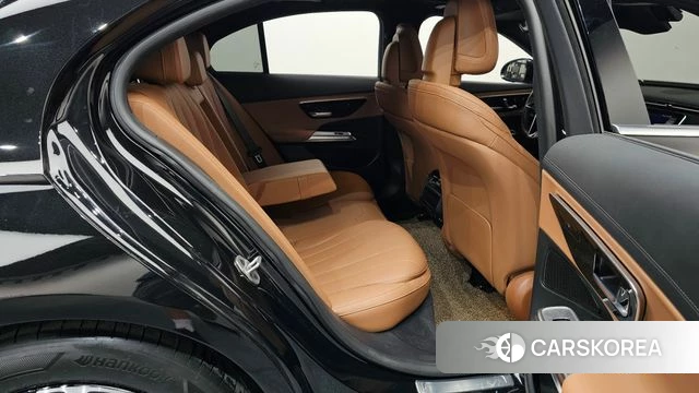Mercedes-Benz E-Class W214 2024 Черный из Кореи, фото 2