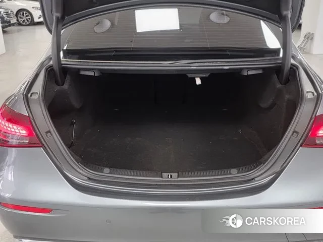 Mercedes-Benz E-Class W213 2020 Серый из Кореи, фото 2