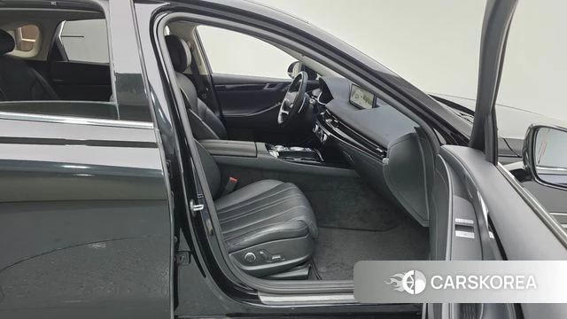 Genesis G80 (RG3) 2022 Черный из Кореи, фото 2