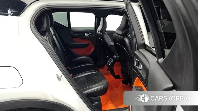 Volvo XC40 2019 Белый из Кореи, фото 2