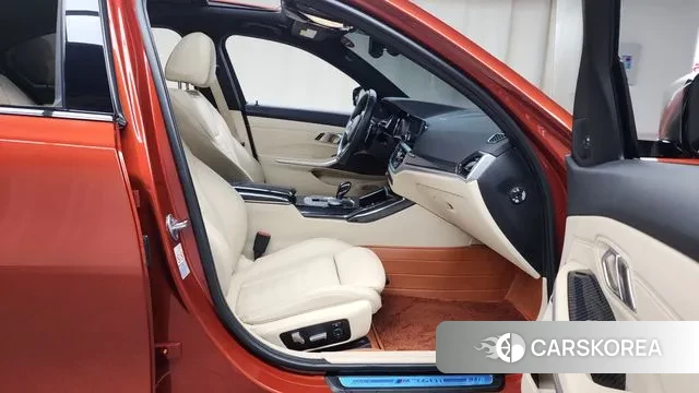 BMW 3 Series (G20) 2019 Оранжевый из Кореи, фото 2