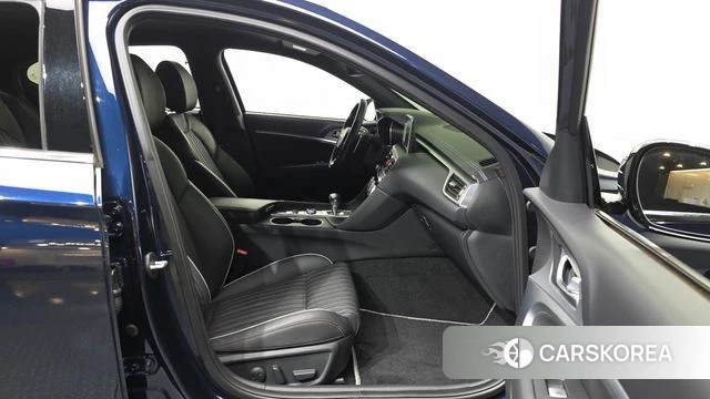 Genesis G70 2019 Синий из Кореи, фото 2