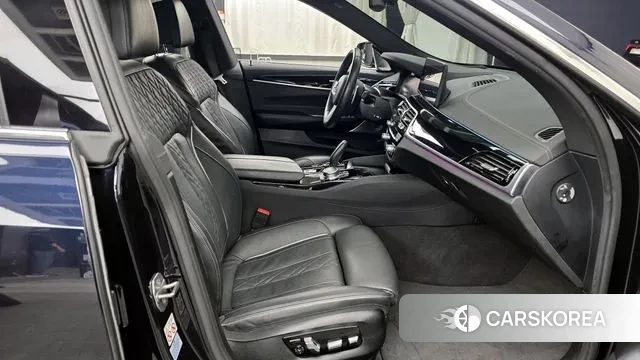 BMW 6 Series GT (G32) 2022 Черный из Кореи, фото 2