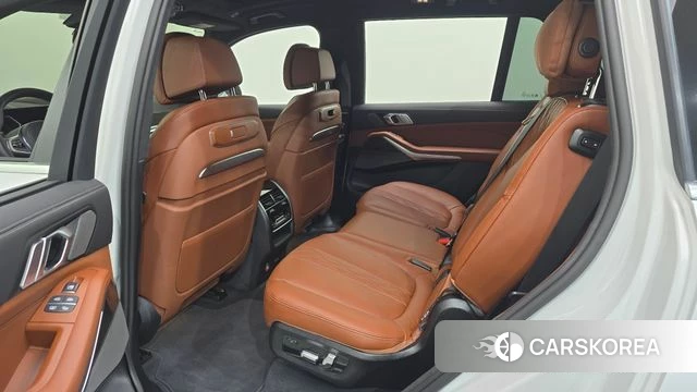 BMW X7 (G07) 2026 Белый из Кореи, фото 2