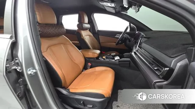 Kia Sportage 5th Generation 2024 Серебристо-серый из Кореи, фото 2