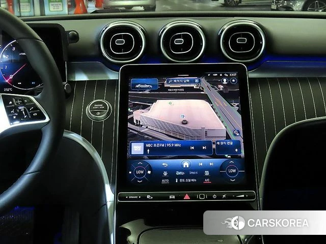 Mercedes-Benz C-Class W206 2024 Белый из Кореи, фото 2