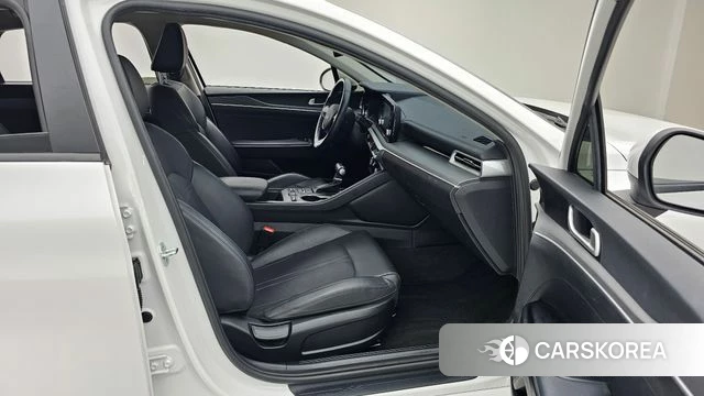 Kia K5 3rd generation 2022 Белый из Кореи, фото 2