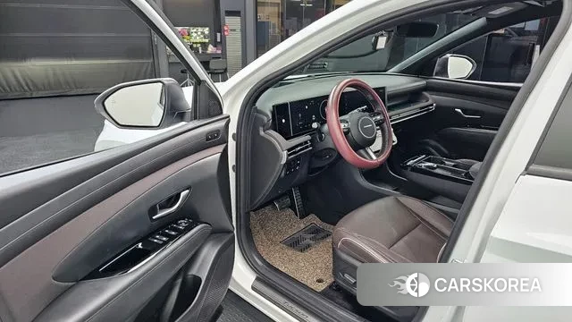 Hyundai The New Tucson Hybrid (NX4) 2024 Белый из Кореи, фото 2