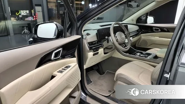 Kia The New Carnival 4th Generation 2024 Серый из Кореи, фото 2