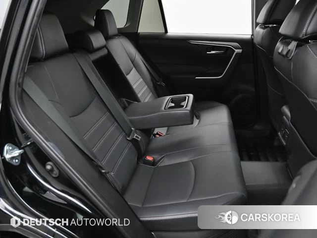 Toyota RAV4 5th Generation 2022 Черный из Кореи, фото 2