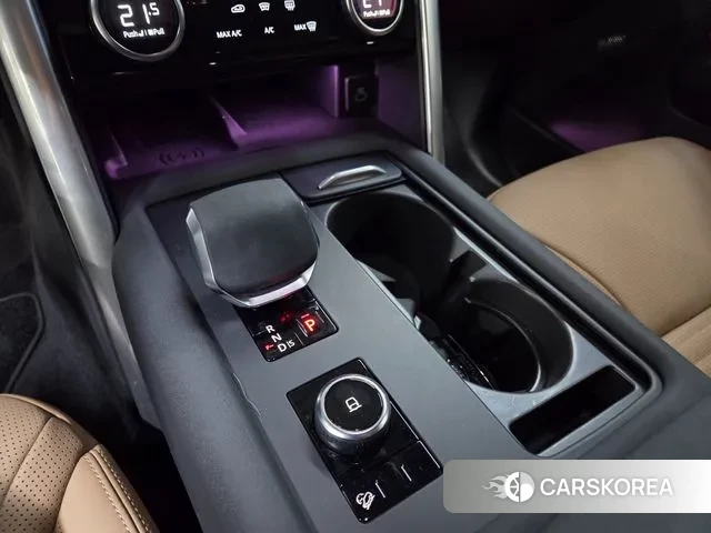 Land Rover Discovery 5 2025 Белый из Кореи, фото 2