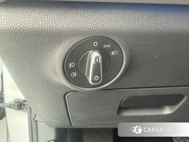 Volkswagen Sagitar 2022 Белый из Китая, фото 2