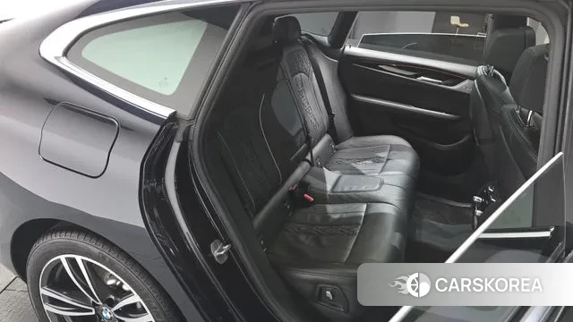 BMW 6 Series GT (G32) 2021 Черный из Кореи, фото 2