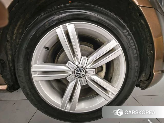 Volkswagen Lingdu 2018 Коричневый из Китая, фото 2
