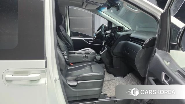 Hyundai Staria 2024 Белый из Кореи, фото 2