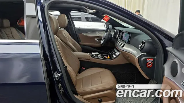 Mercedes-Benz E-Class W213 2018 Синий из Кореи, фото 2