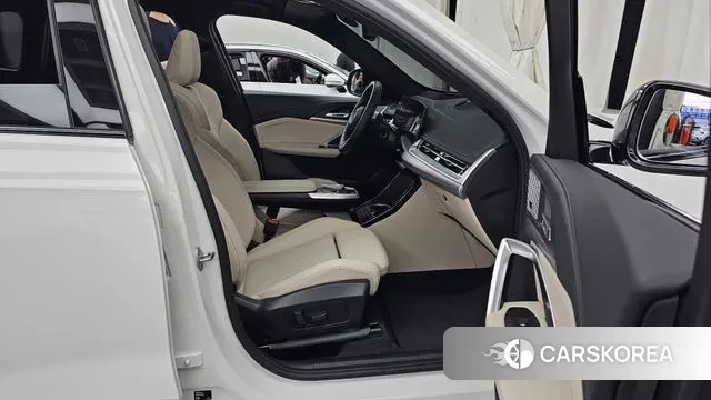 BMW X1 (U11) 2024 Белый из Кореи, фото 2