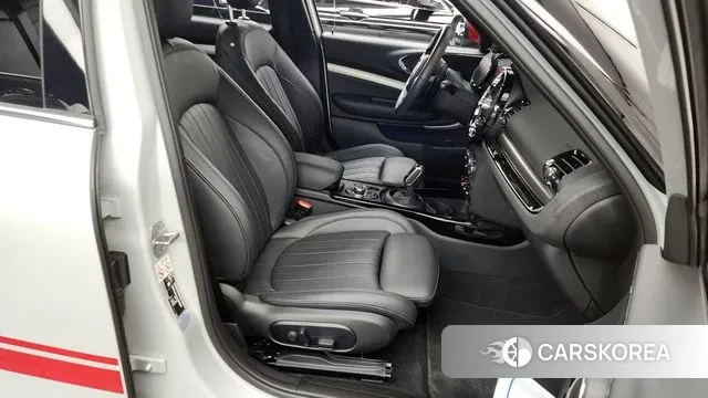 Mini Cooper S Clubman 2022 Красный из Кореи, фото 2