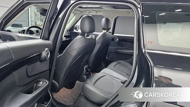 Mini Cooper Countryman 2023 Черный из Кореи, фото 2