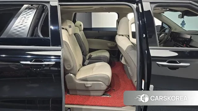 Kia The New Carnival 4th Generation 2023 Черный из Кореи, фото 2