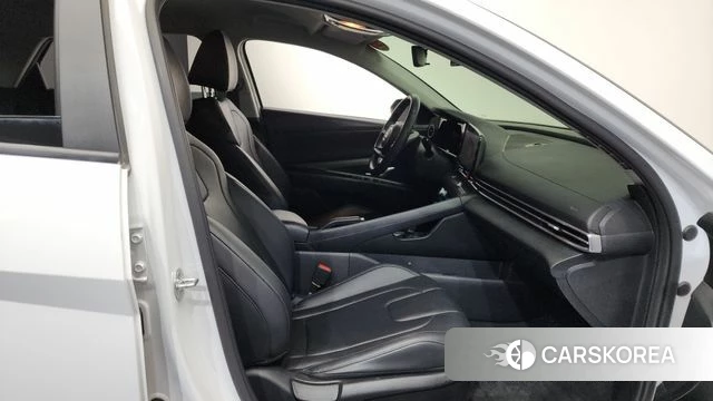 Hyundai Avante (CN7) 2021 Белый из Кореи, фото 2