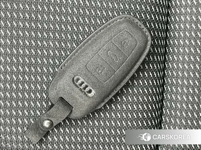 Audi A3 2022 Белый из Китая, фото 2