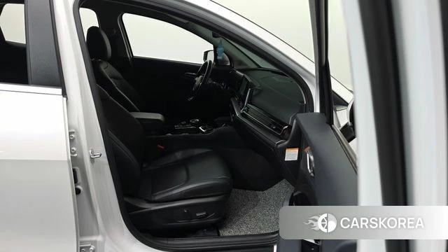 Kia Sportage 5th Generation Hybrid 2024 Белый из Кореи, фото 2