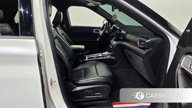 Ford Explorer 6th Generation 2019 Белый из Кореи, фото 2