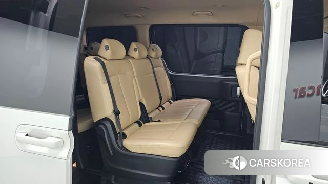 Hyundai Staria 2021 Белый из Кореи, фото 2